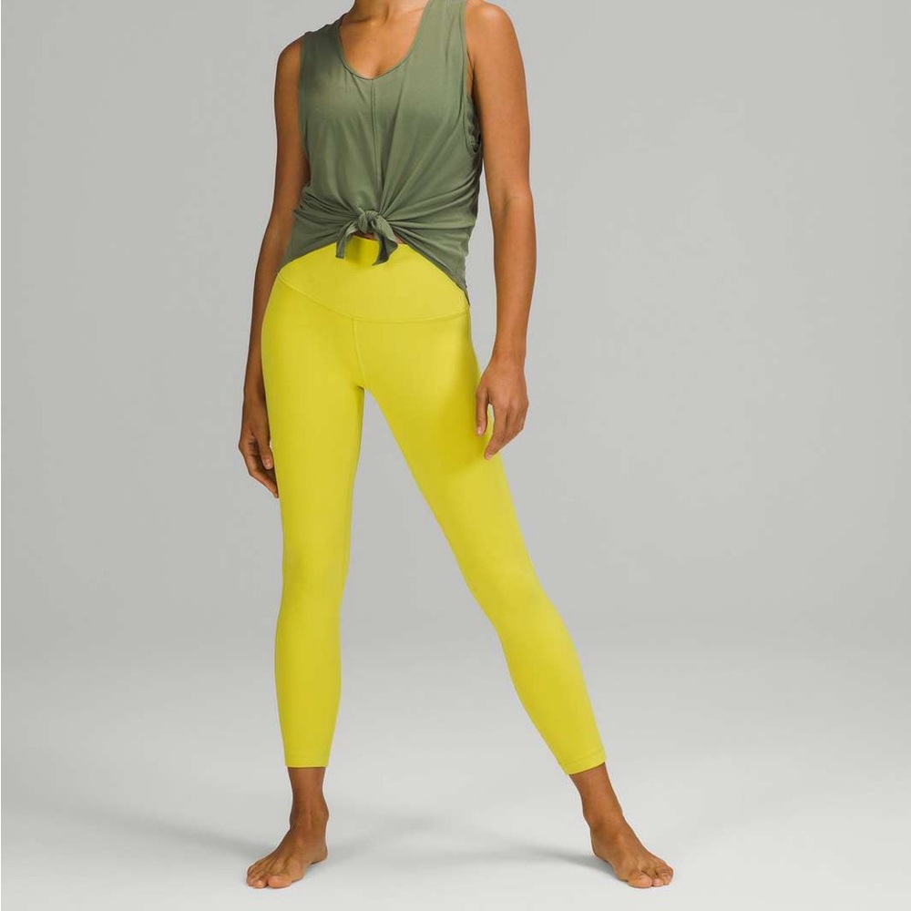 Lululemon Align High-Rise Pant 25"
Yellow Serpentine size 6